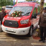 Foto von Manschaftstransportfahrzeug